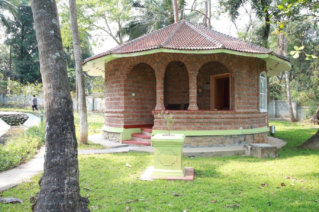 Kairali - The Ayurvedic Healing Village Palakkad Εξωτερικό φωτογραφία